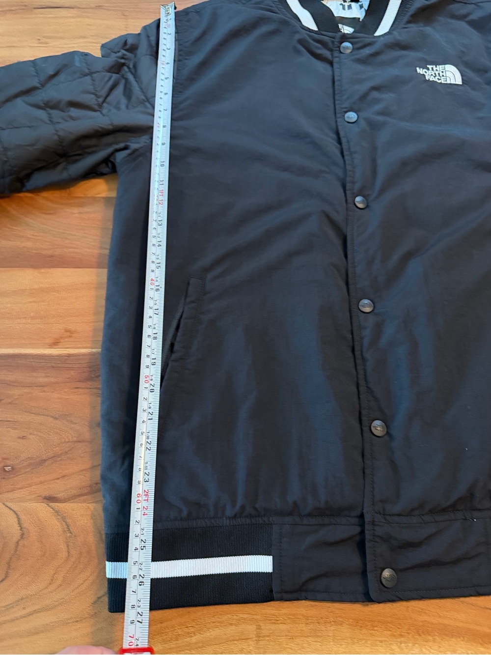 The North Face Men’s Black Quilted Bomber Jacket - Picture 7 of 8